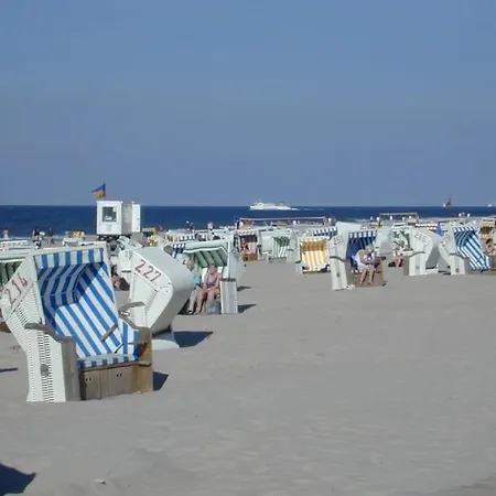 Our Captain's House Casa de Férias Neßmersiel