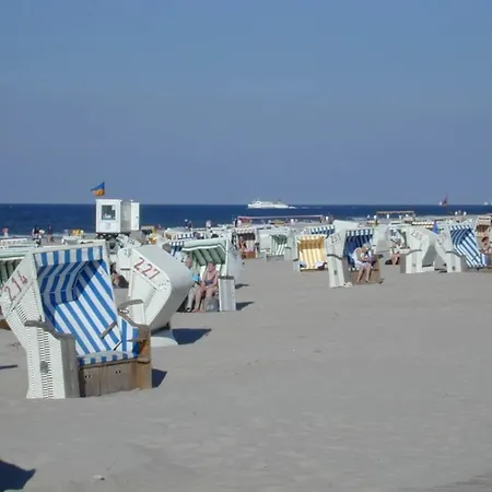 Our Captain's House Casa de Férias Neßmersiel